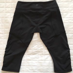 Lululemon Crop Black Athletica Pants
